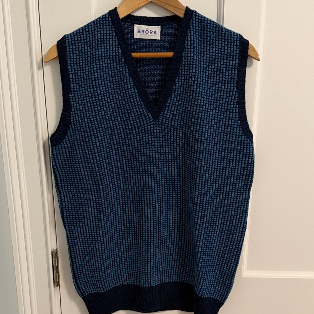 Brora Men’s Cashere Blue Sweater Vest, S/M